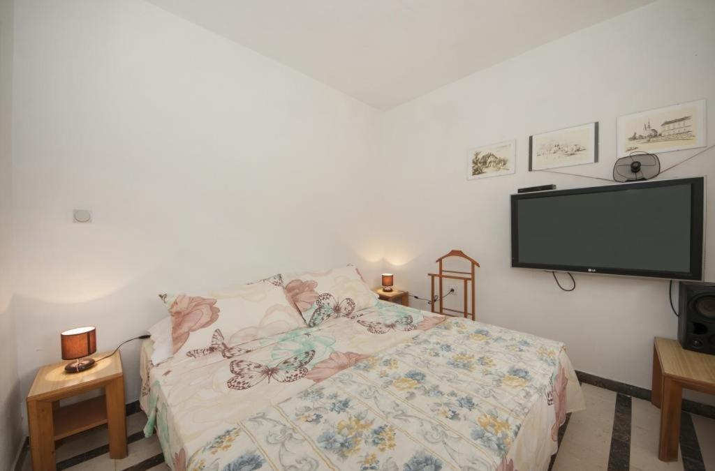 Apartments Kalajzic 푸치스차 외부 사진